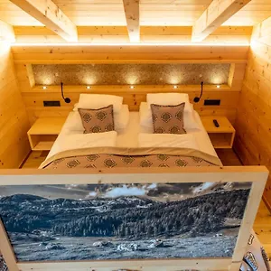 Hotel apartamentowy Madlhof