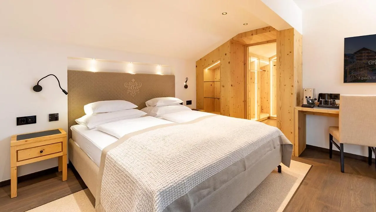Hotel Gruenauerhof Wals-Siezenheim 4*,